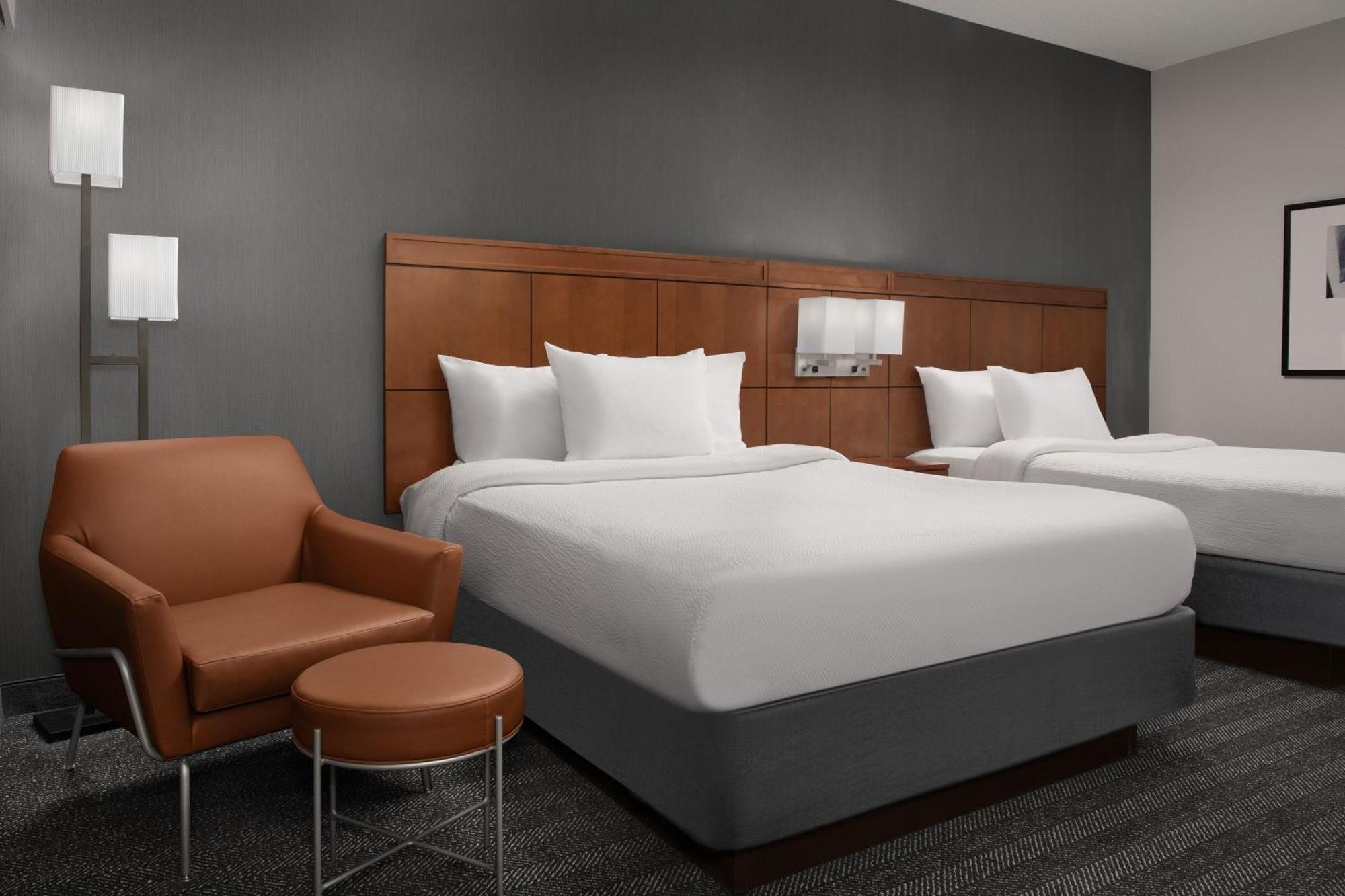 คอร์ตยาร์ด ไซราคิวส ดาวน์ทาวน์ แอท อาร์โมรี สแควร์ Hotel ซีราคิวส์ ภายนอก รูปภาพ